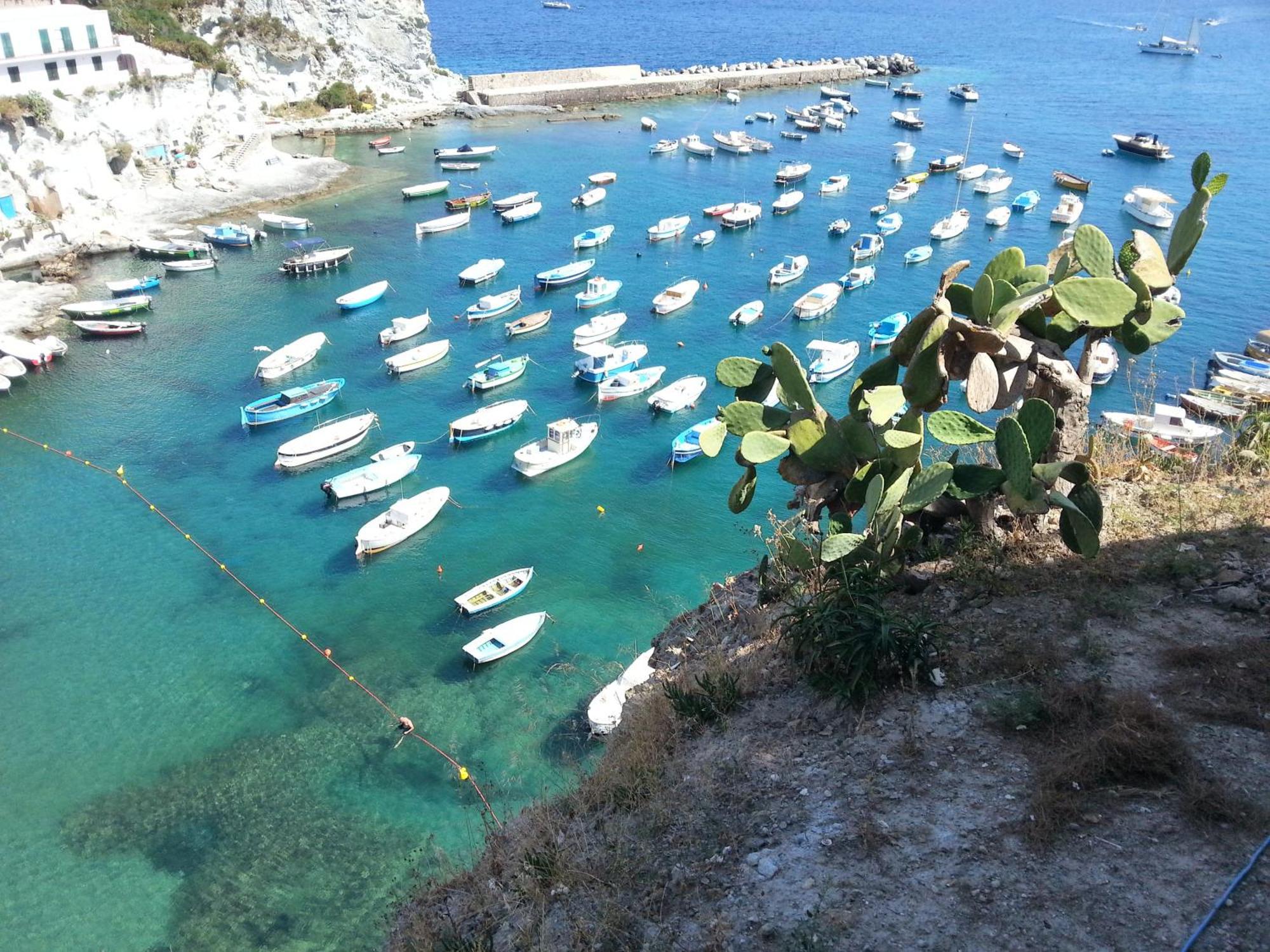 Hotel Villaggio Dei Pescatori ปอนซา ภายนอก รูปภาพ