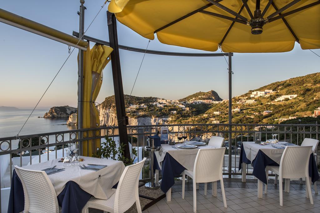 Hotel Villaggio Dei Pescatori ปอนซา ภายนอก รูปภาพ