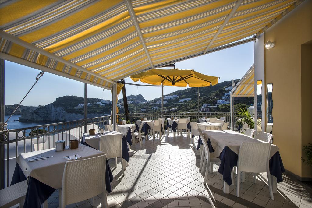 Hotel Villaggio Dei Pescatori ปอนซา ภายนอก รูปภาพ