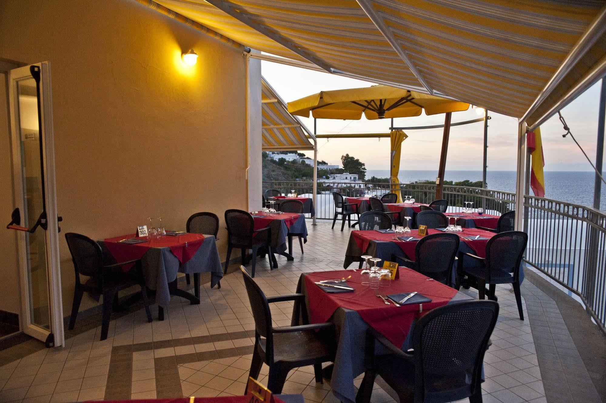 Hotel Villaggio Dei Pescatori ปอนซา ภายนอก รูปภาพ