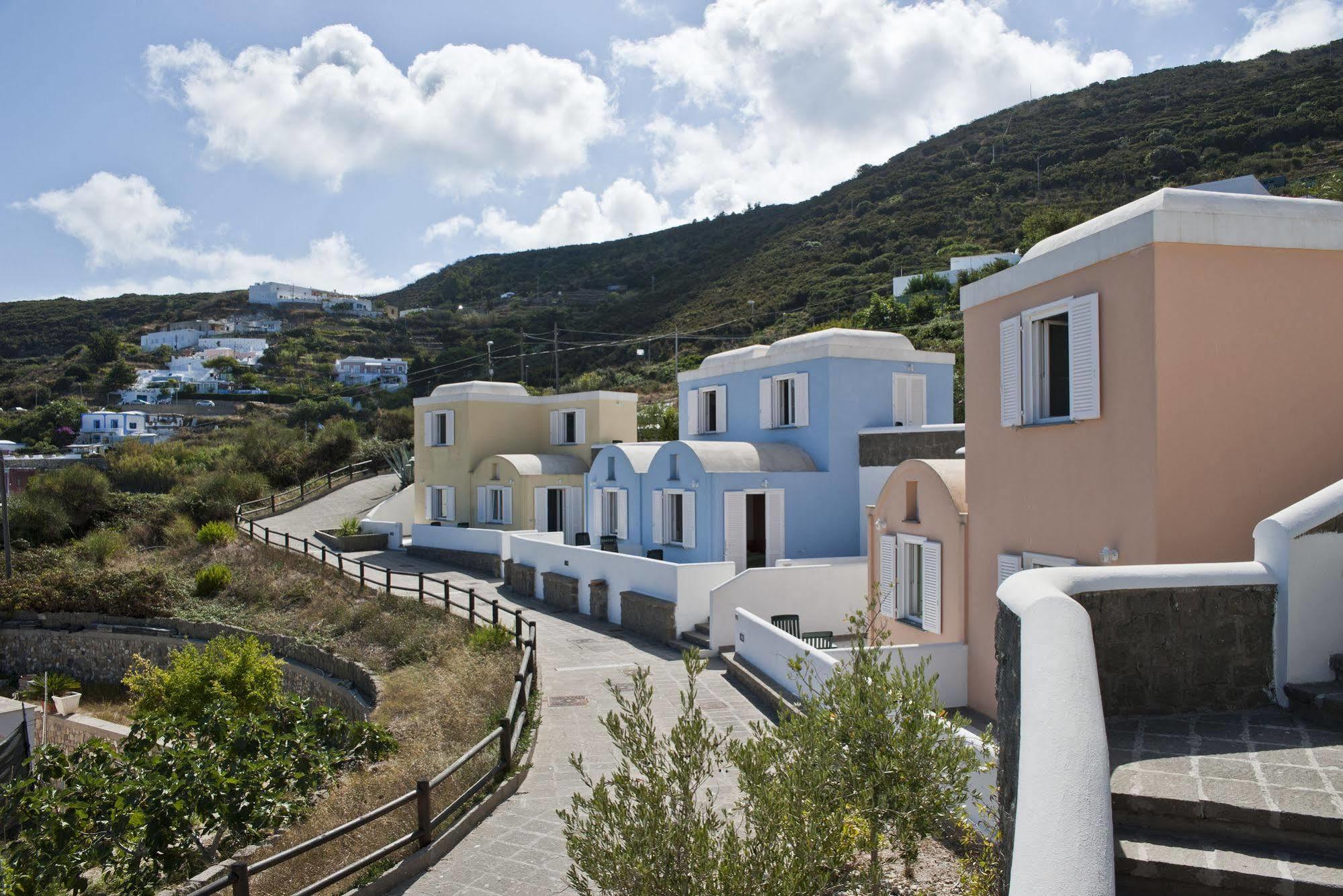Hotel Villaggio Dei Pescatori ปอนซา ภายนอก รูปภาพ