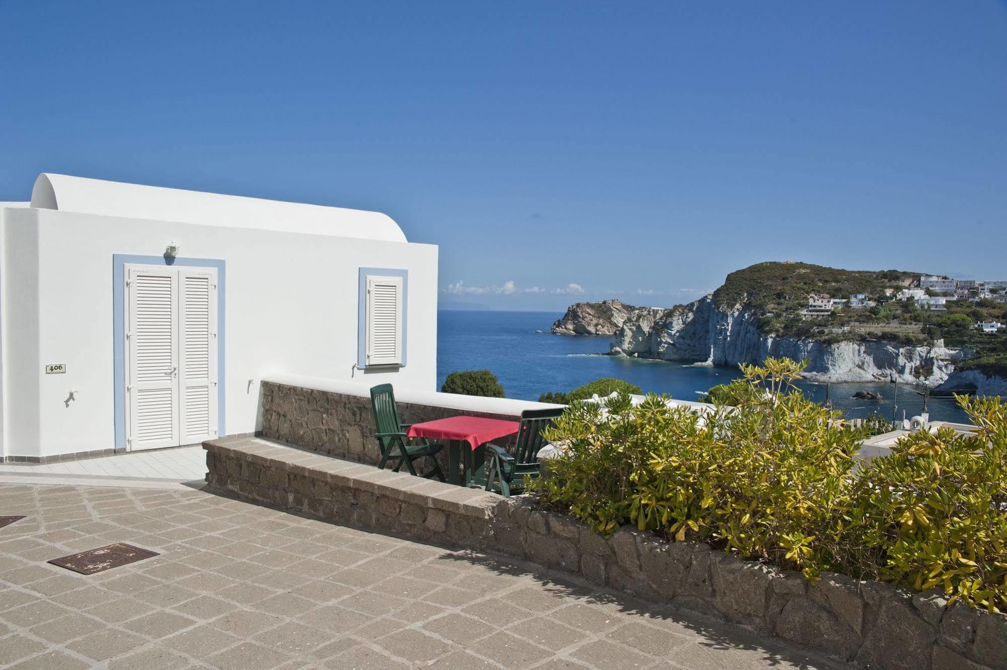 Hotel Villaggio Dei Pescatori ปอนซา ภายนอก รูปภาพ