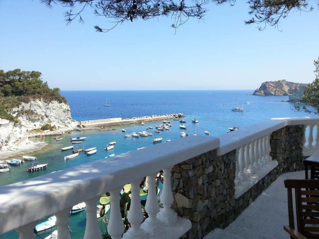 Hotel Villaggio Dei Pescatori ปอนซา ภายนอก รูปภาพ